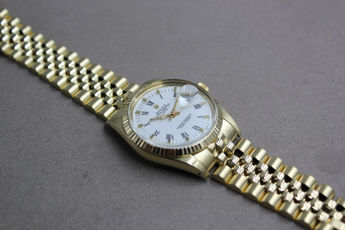 Rolex oyster perpetual date 2025 15037