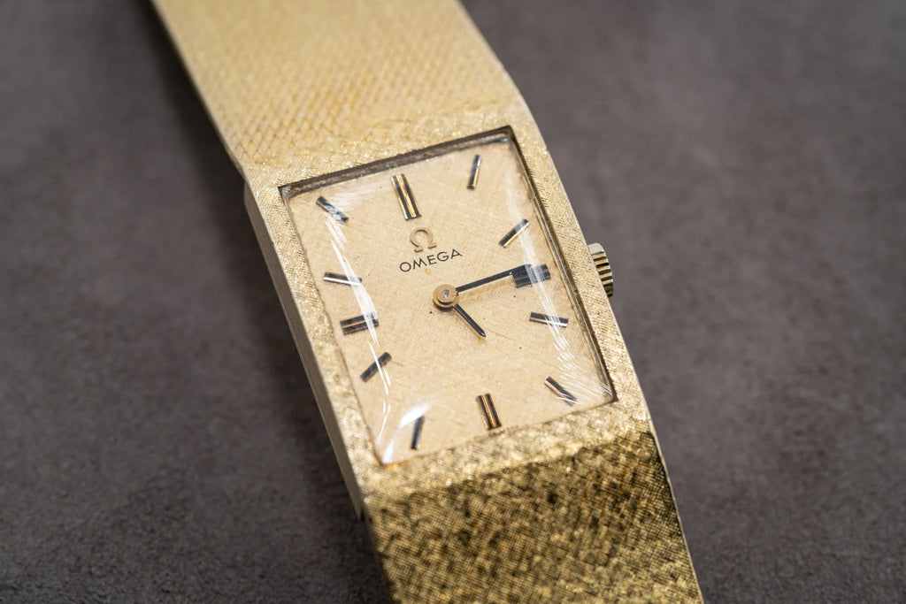 Omega 14K Rectangular DD7751 - Watches