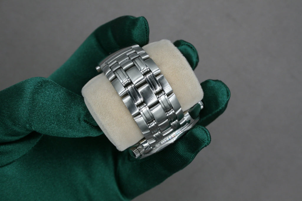 Omega Seamaster Goldeneye - Watches