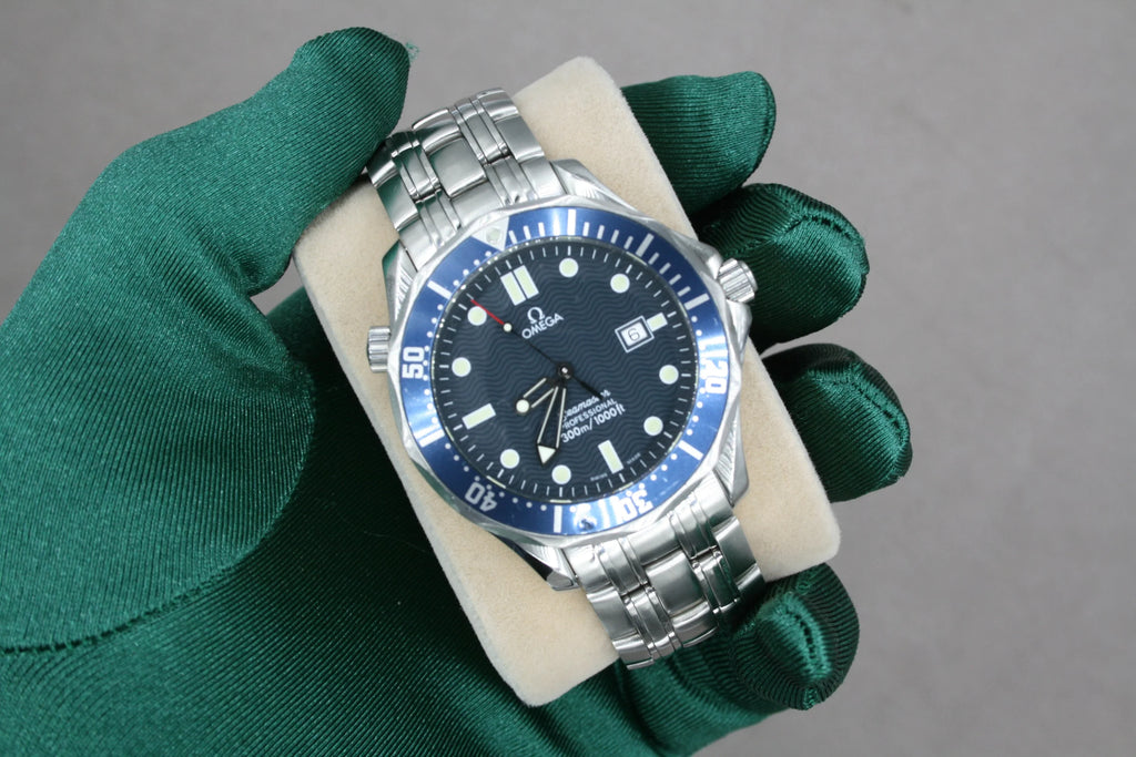 Omega Seamaster Goldeneye - Watches