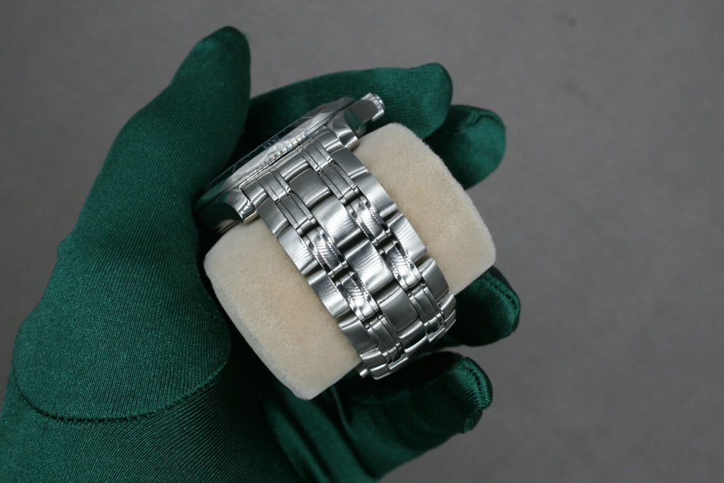 Omega Seamaster Goldeneye - Watches