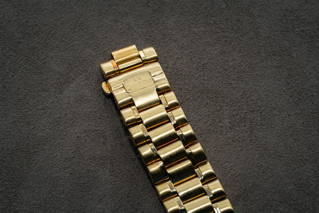 Omega Speedmaster Reduced Gold - Watches