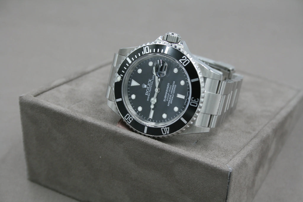 Rolex Submariner 16610 - Watches