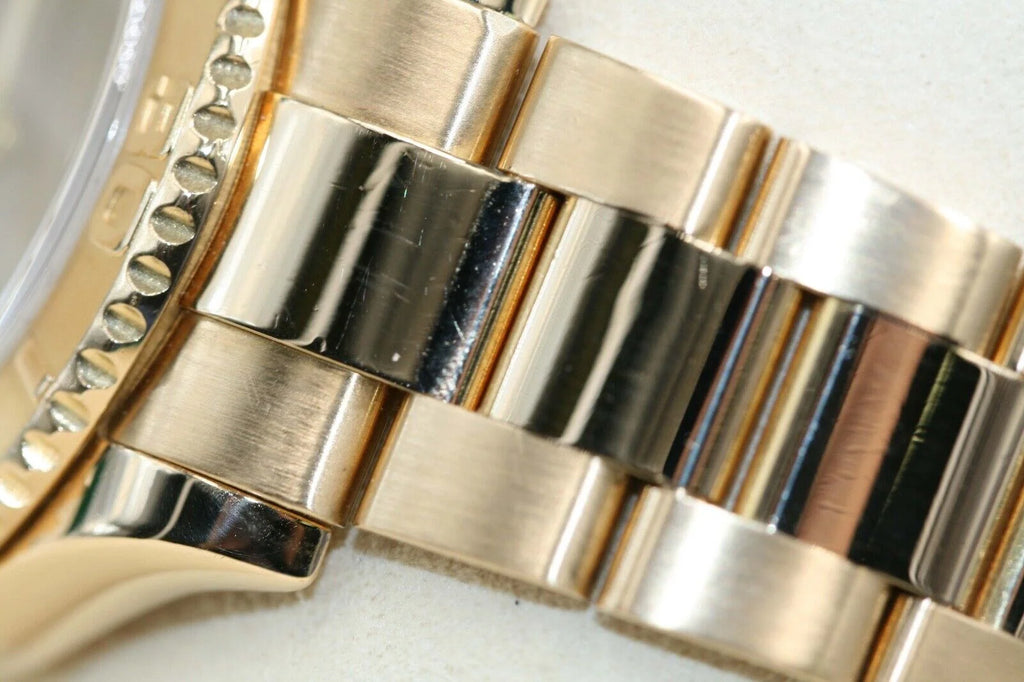 Rolex Yachtmaster 16628 Tahitian Mother of Pearl Dial